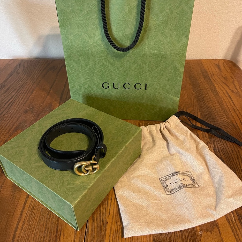 Gucci Black and Gold Leather Belt